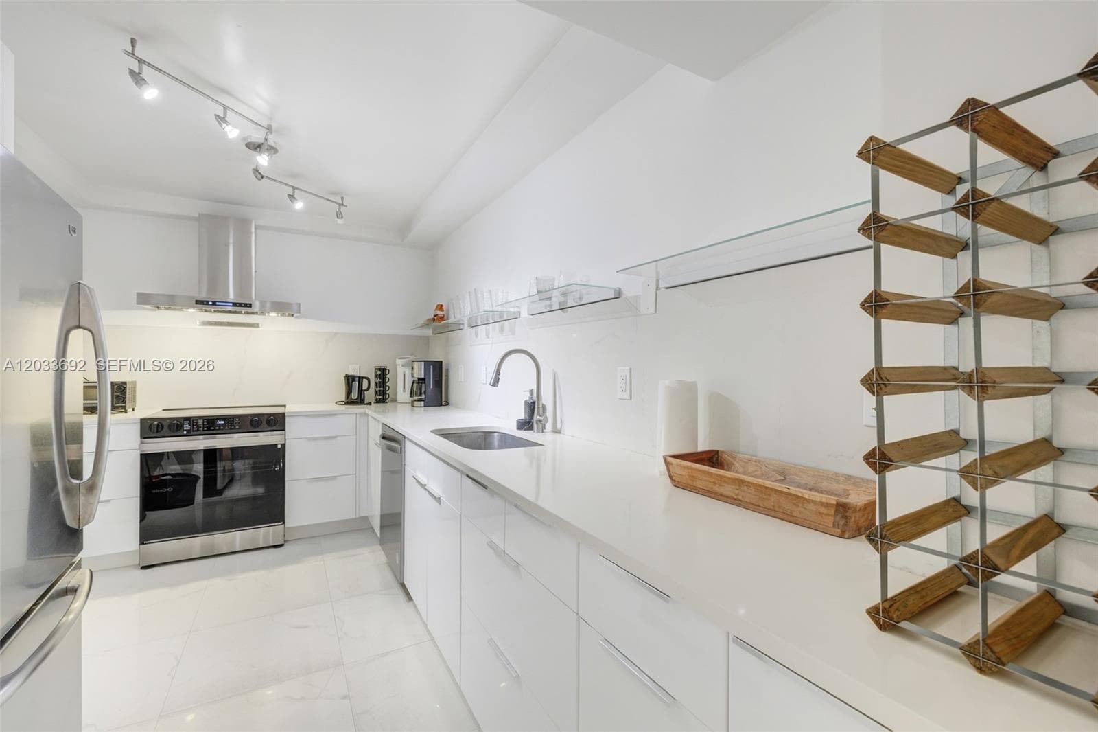 9511 Collins Ave 1211 photo 5