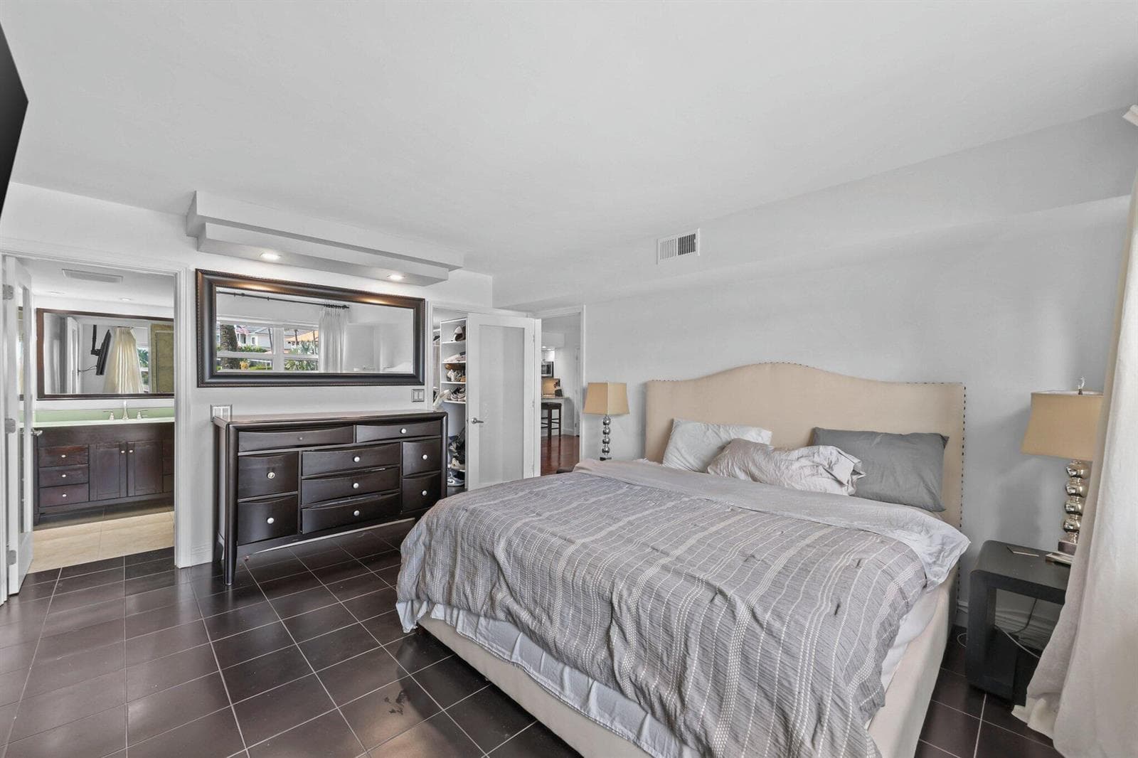 3121 NE 51st Street 204e photo 22