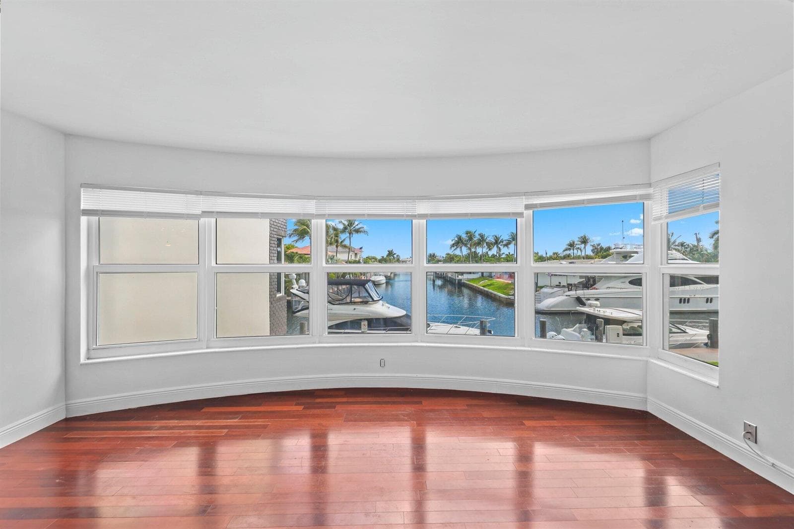 3121 NE 51st Street 204e photo 9