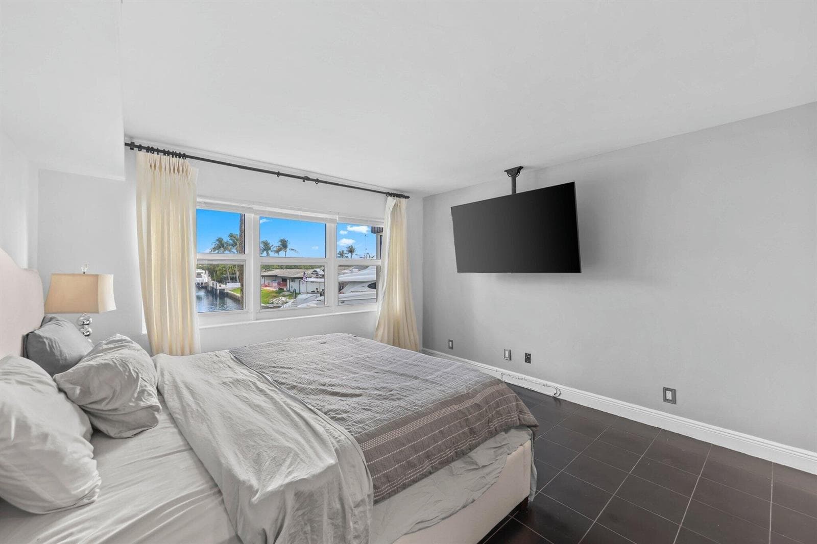 3121 NE 51st Street 204e photo 21