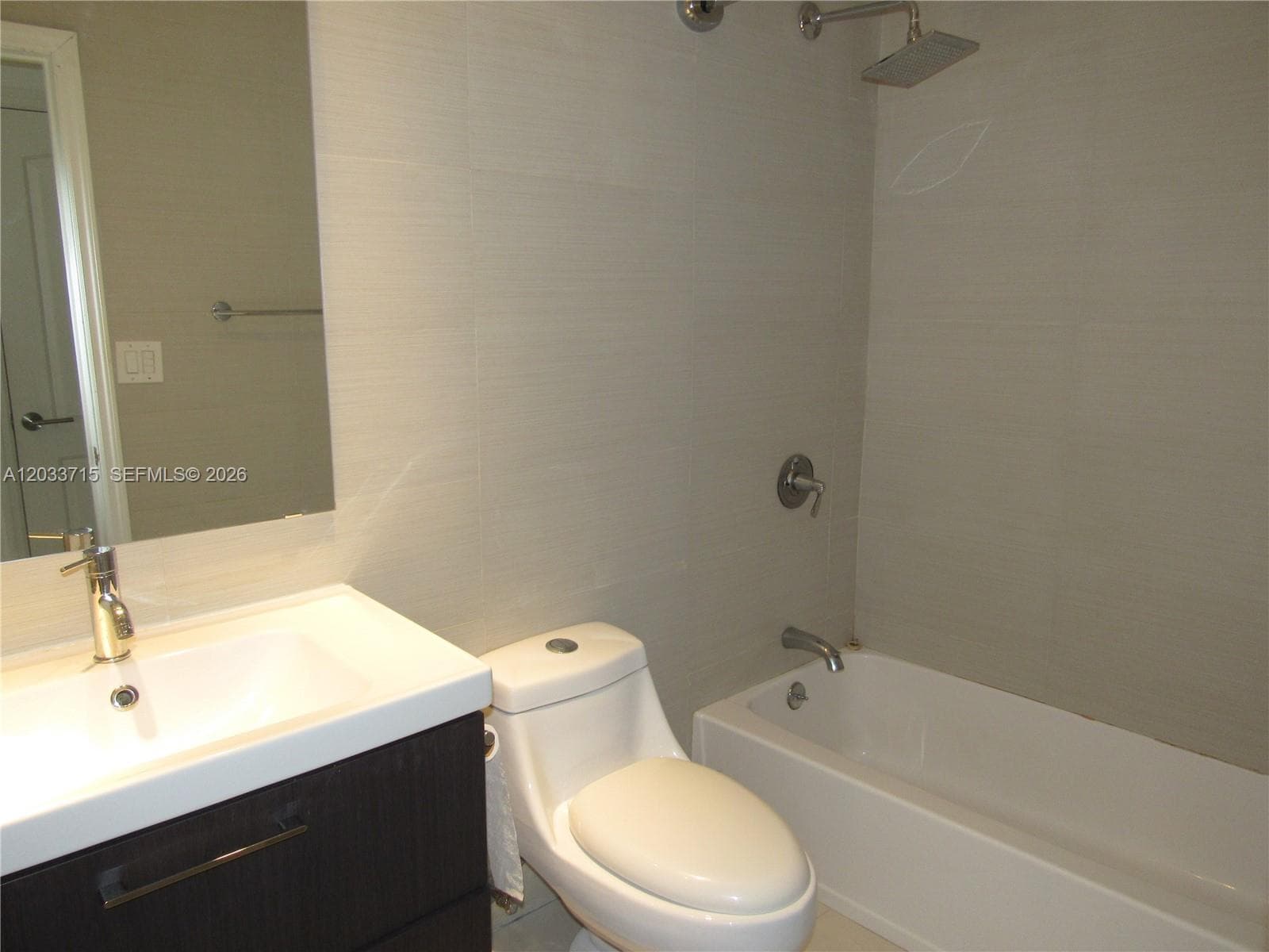 1510 SE 15th St 307 photo 6