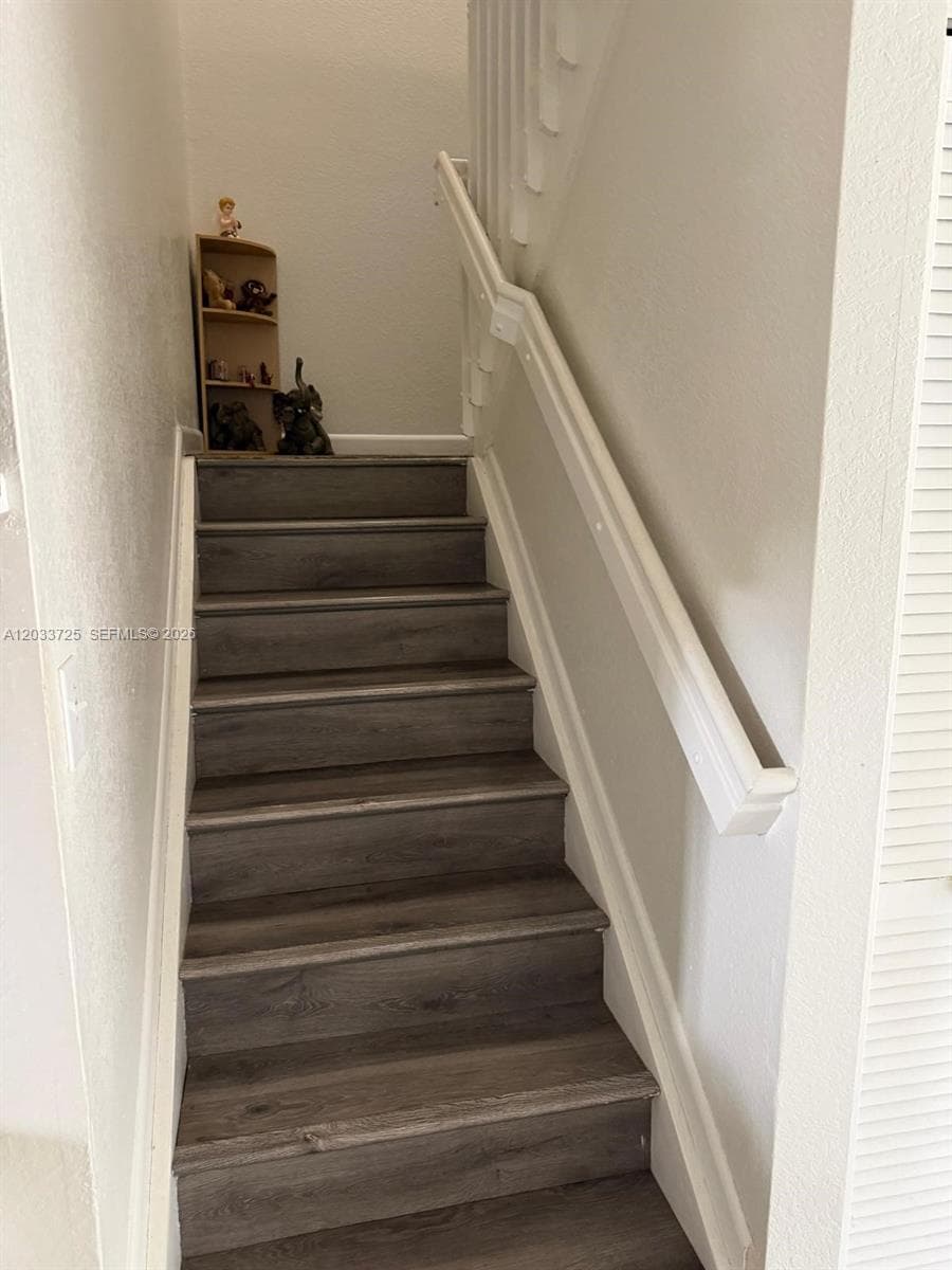 2066 NE 167th St 3-108 photo 13
