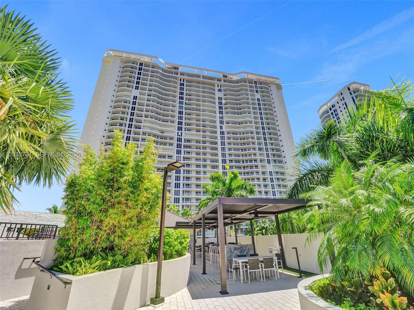7000 Island Blvd 2605 photo 10