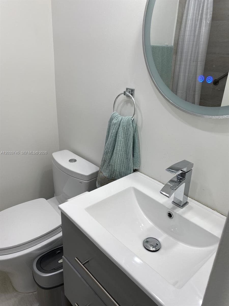 5601 Collins Ave 622 photo 9