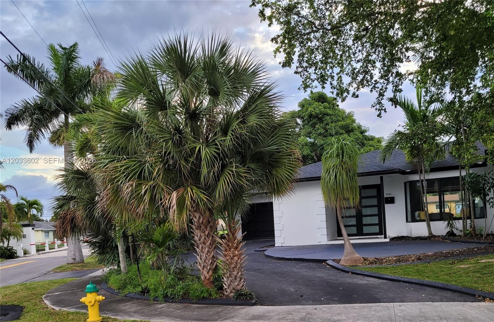 2856 NW 10th Ave photo 13