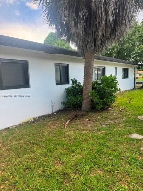 2856 NW 10th Ave photo 24