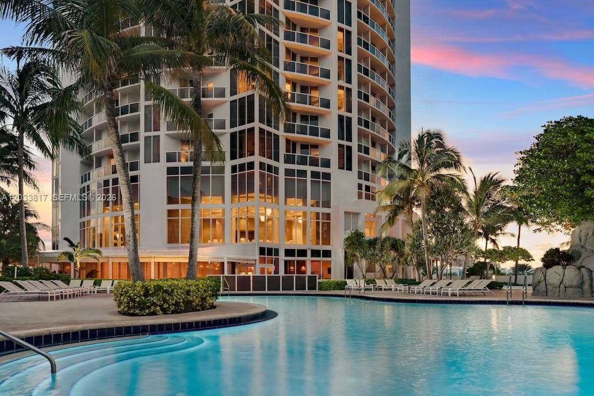 18001 Collins Ave 1711 photo 10