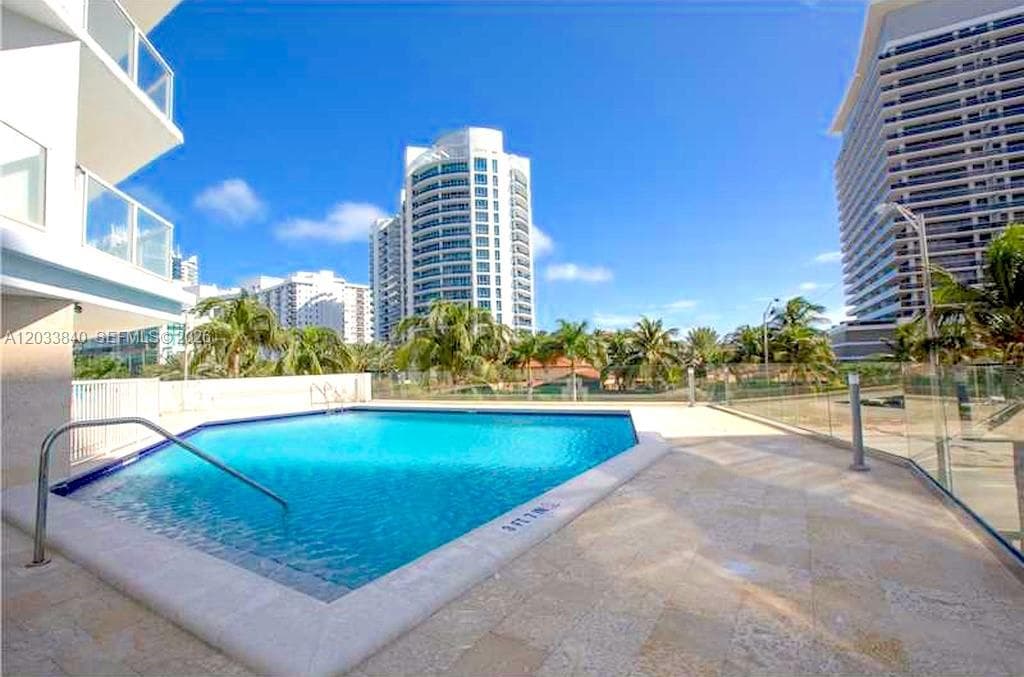 5900 Collins Ave 906 photo 19