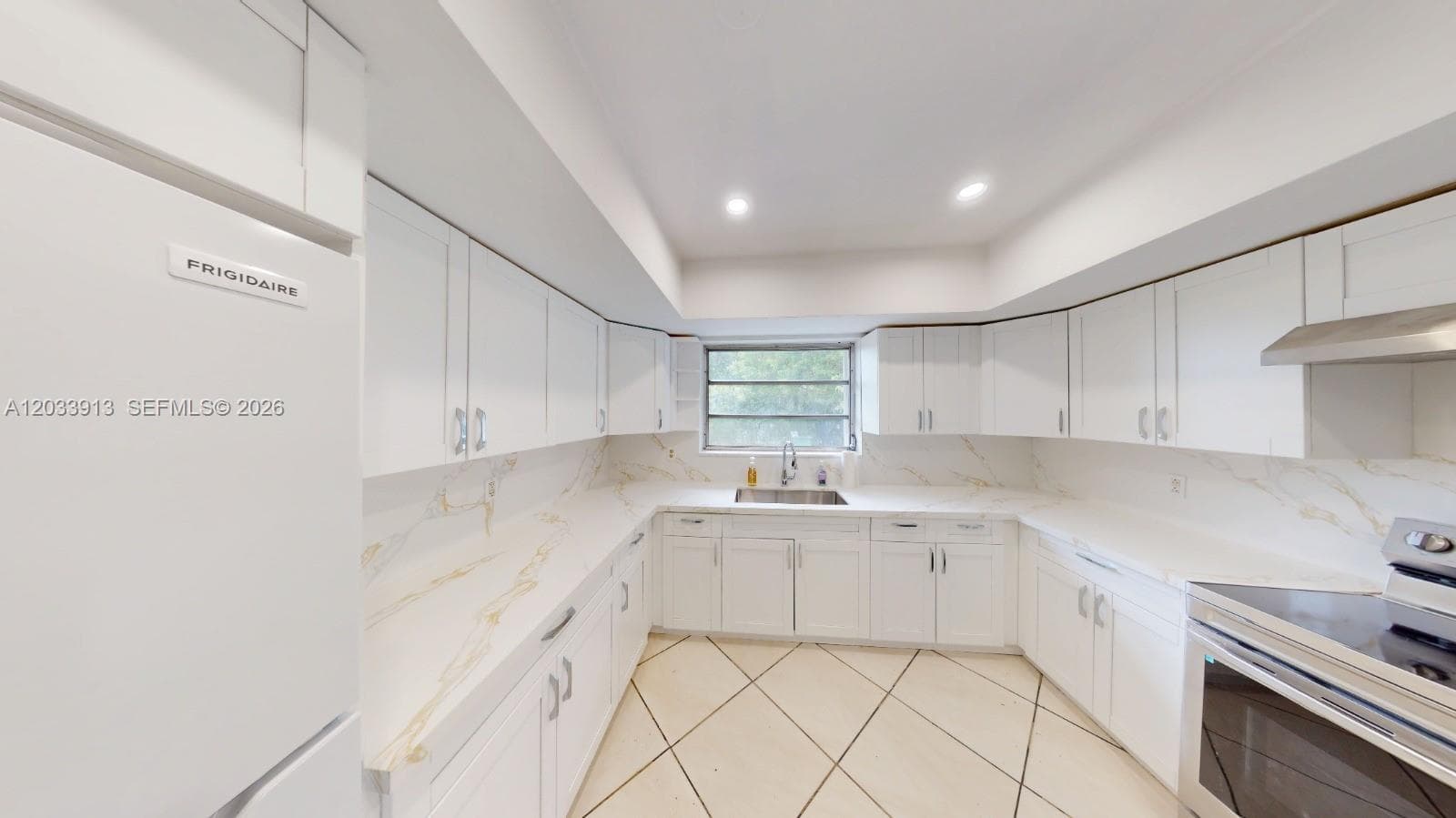 7882 Grand Canal Dr 7882 photo 1