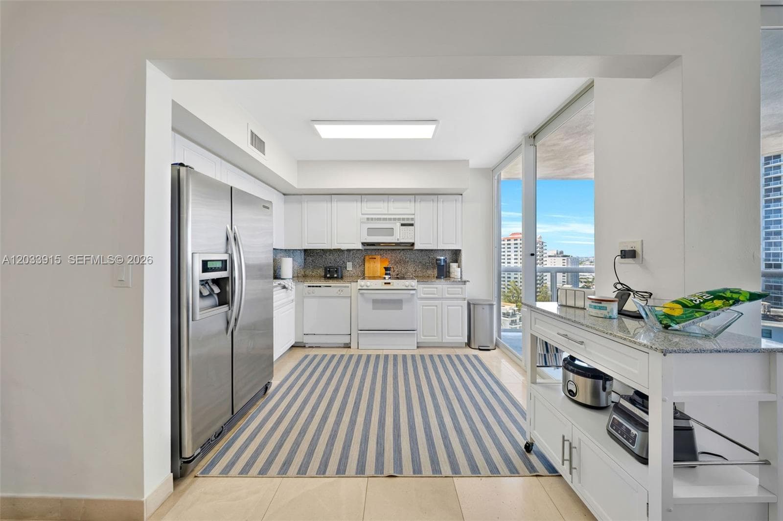 6301 Collins Ave 1708 photo 3