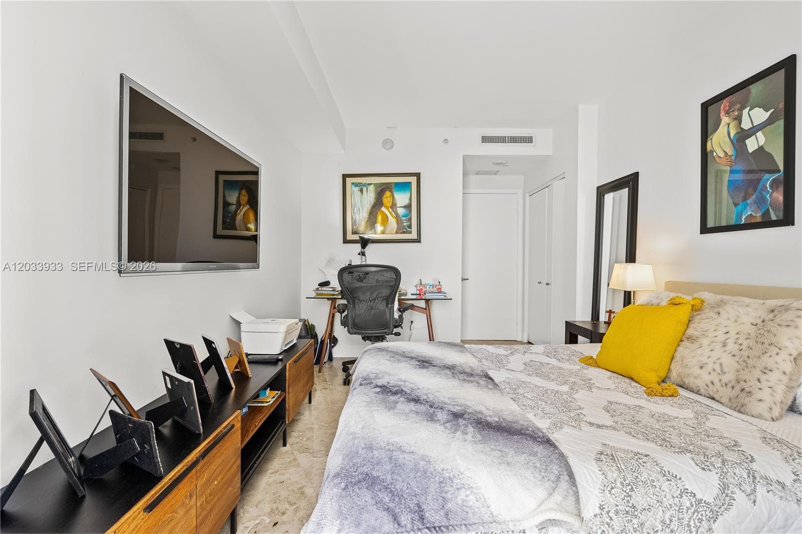 901 BRICKELL KEY BL 2206 photo 17
