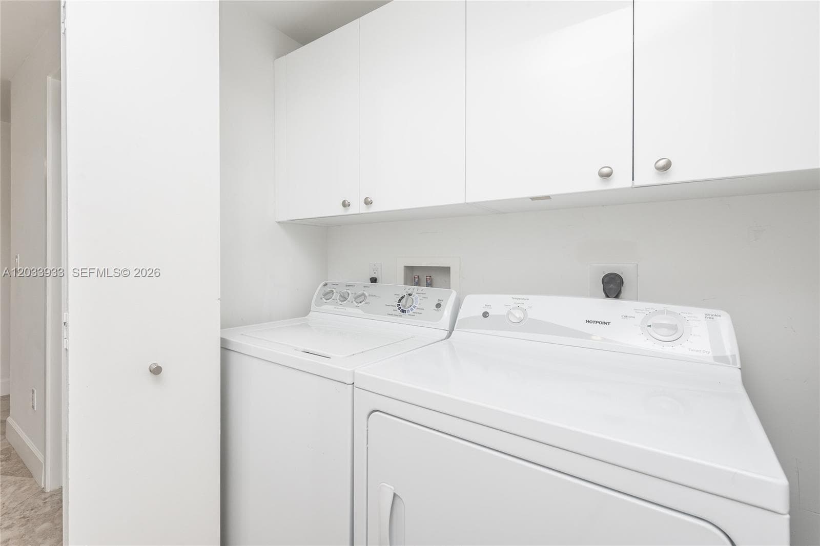 901 BRICKELL KEY BL 2206 photo 22