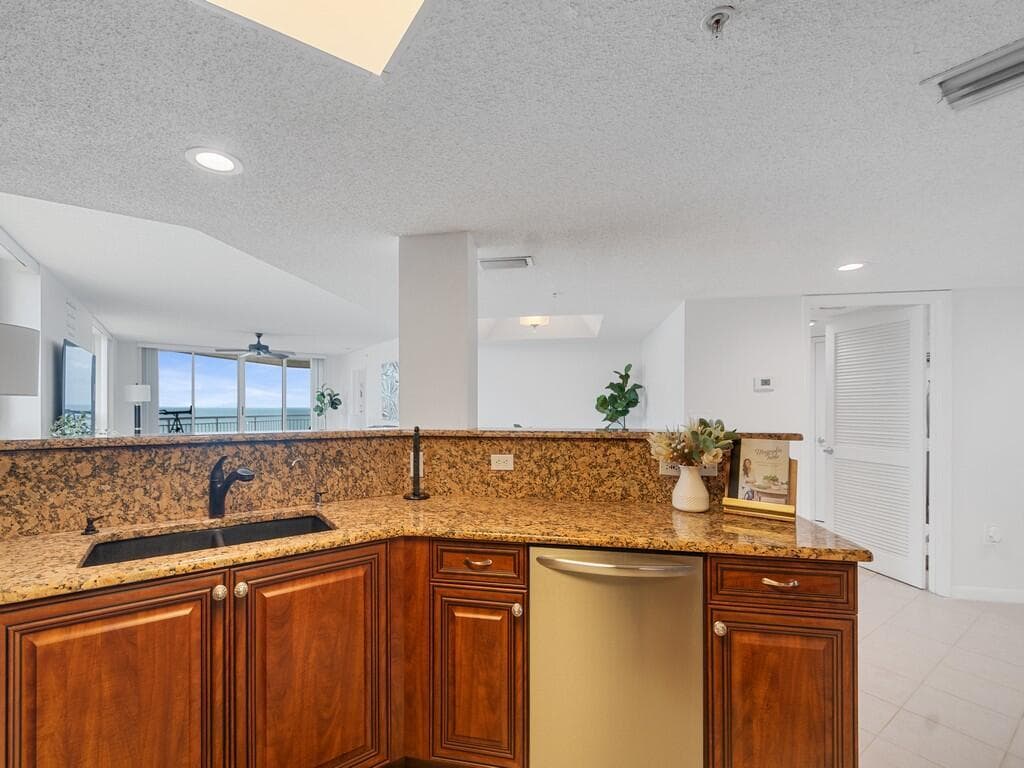 3880 N Highway A1a 901 photo 17