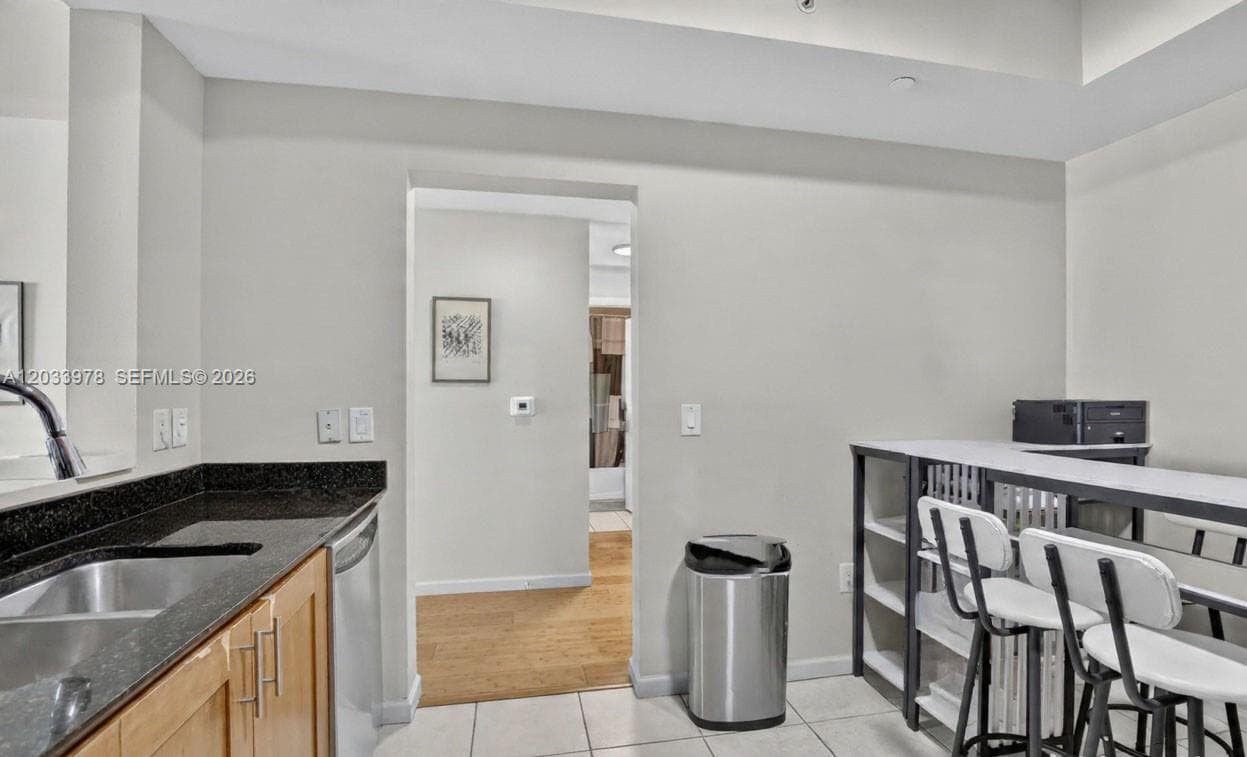 3340 NE 190th St 402 photo 23