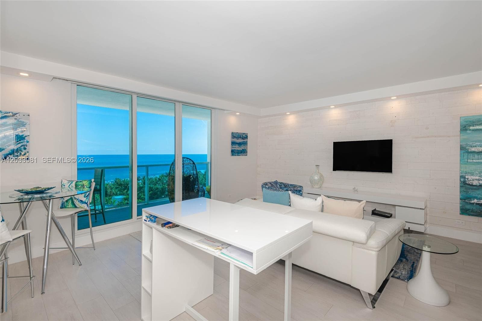 2301 Collins Ave 941 photo 6