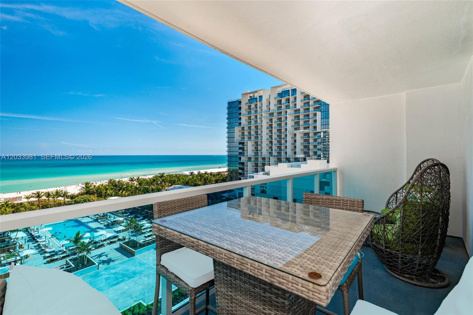 2301 Collins Ave 941 photo 1