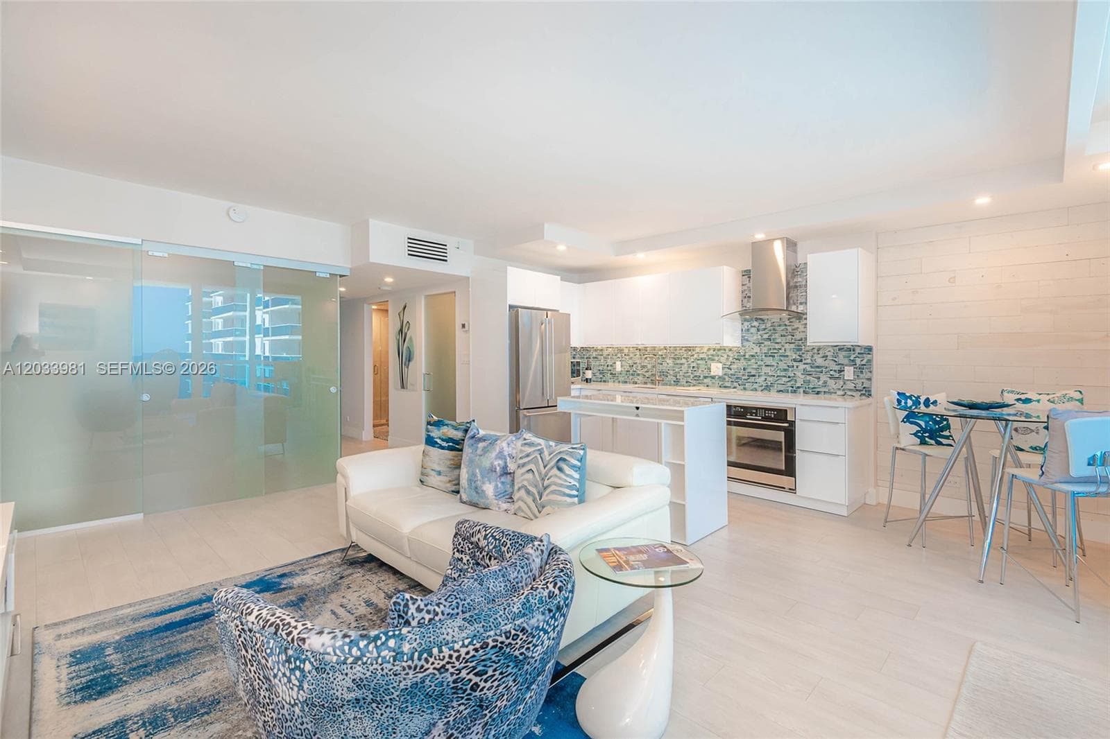 2301 Collins Ave 941 photo 20