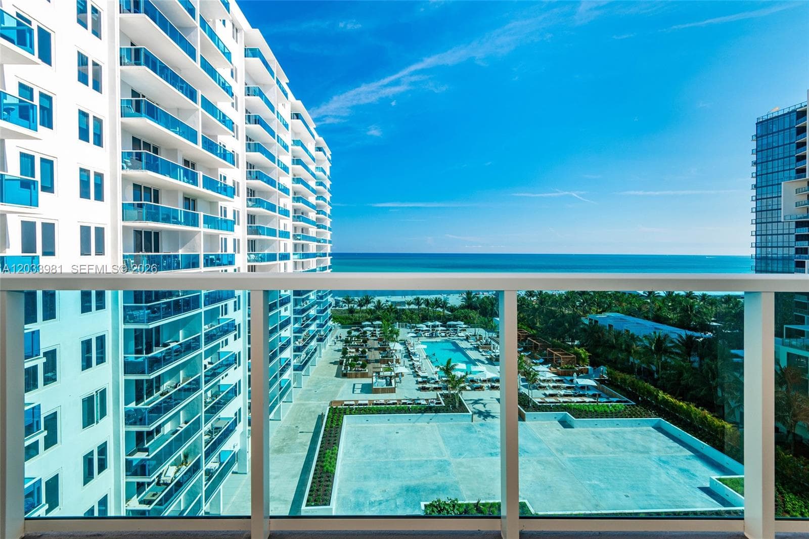 2301 Collins Ave 941 photo 24