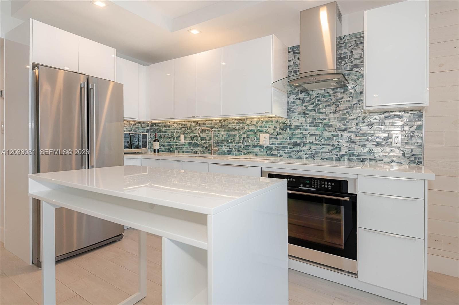 2301 Collins Ave 941 photo 10