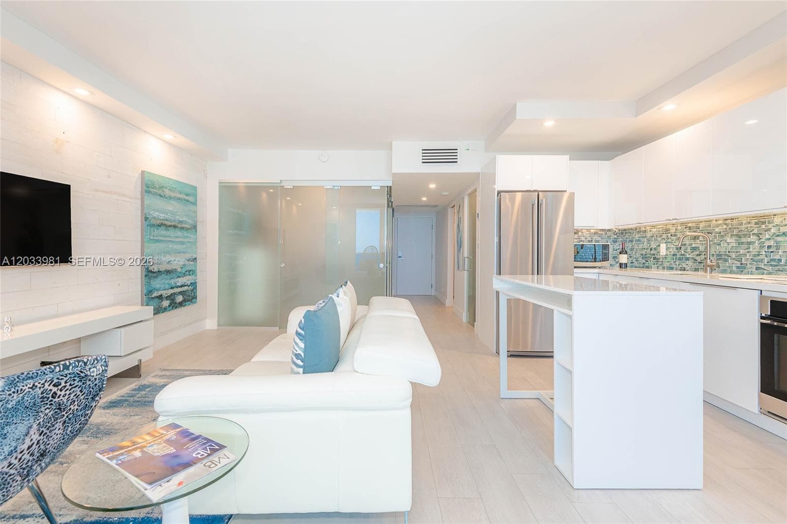 2301 Collins Ave 941 photo 19