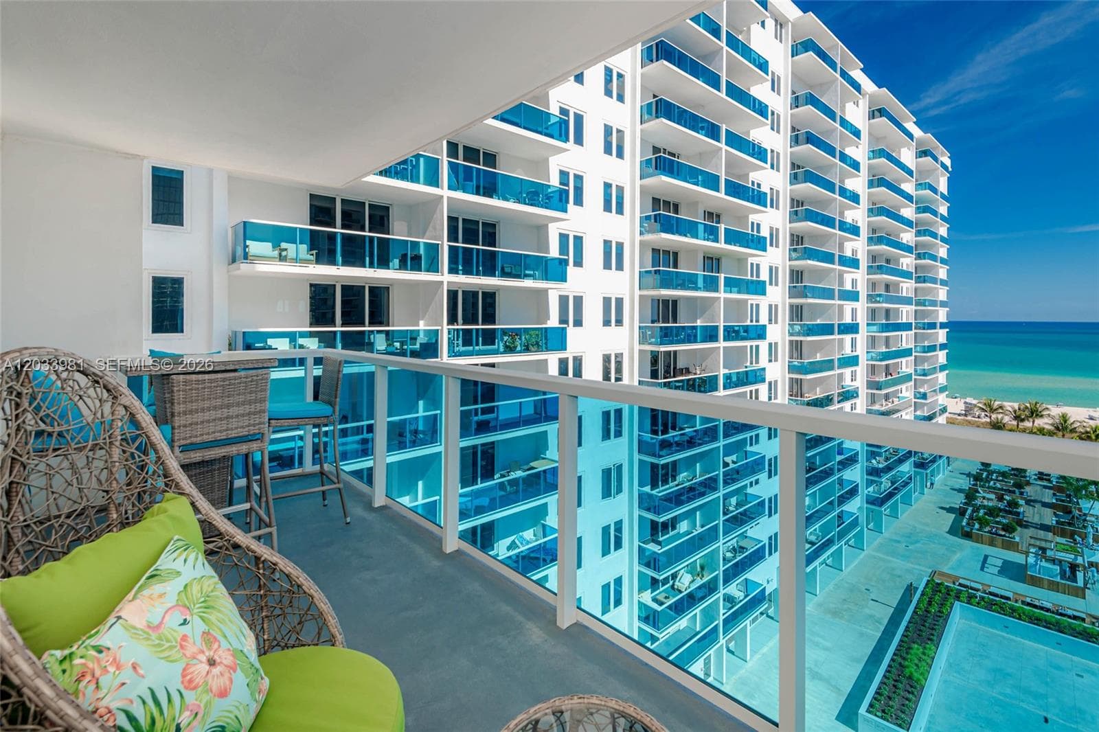 2301 Collins Ave 941 photo 25