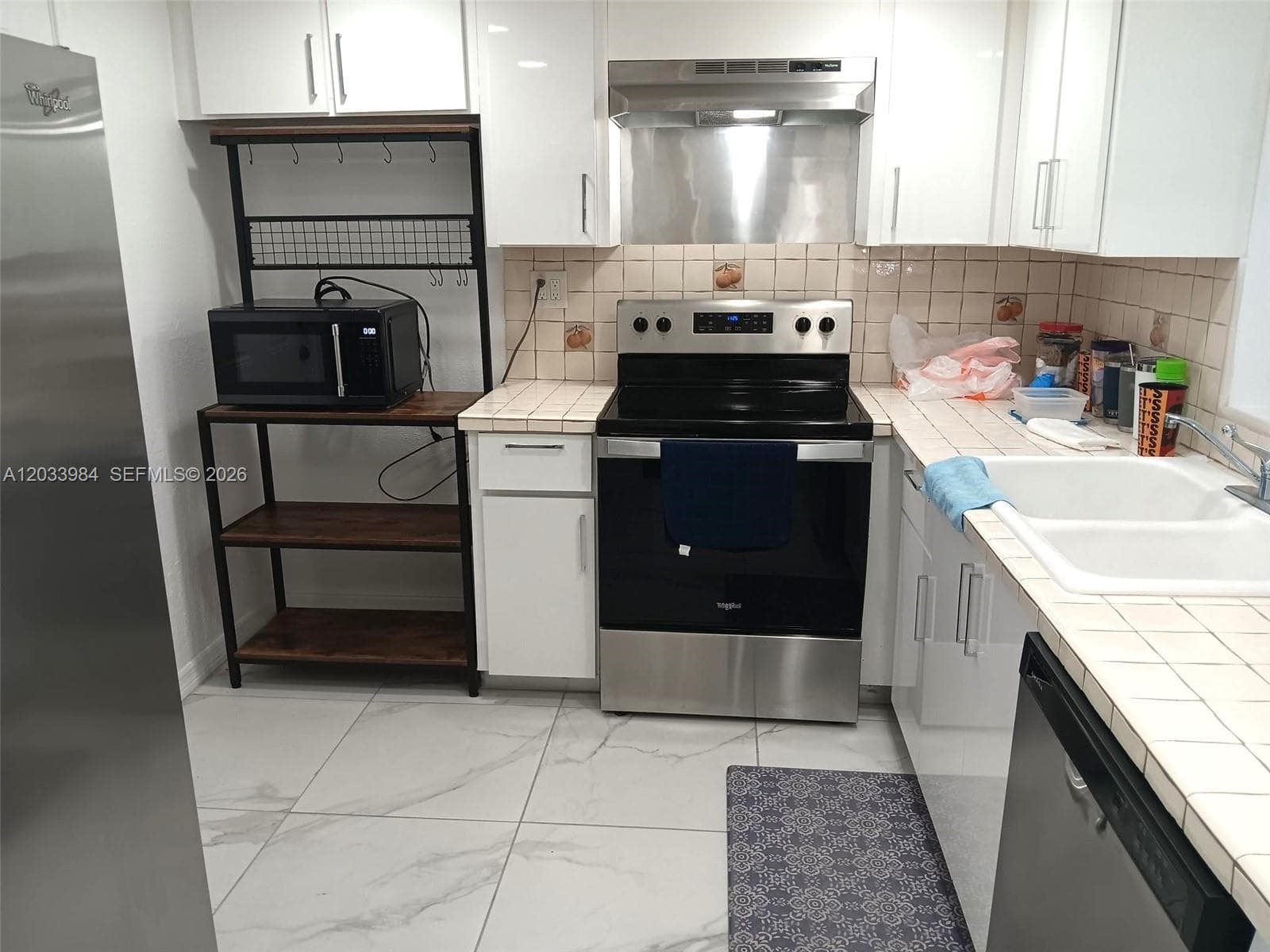 3551 NE 169th St 110-A photo 2