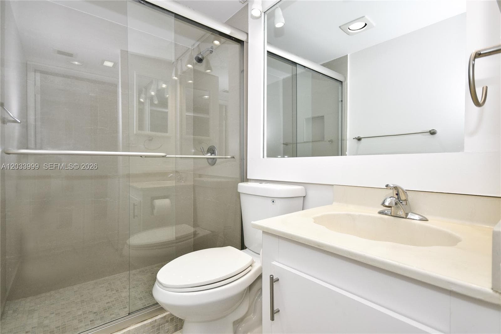 20505 E Country Club Dr 237 photo 15