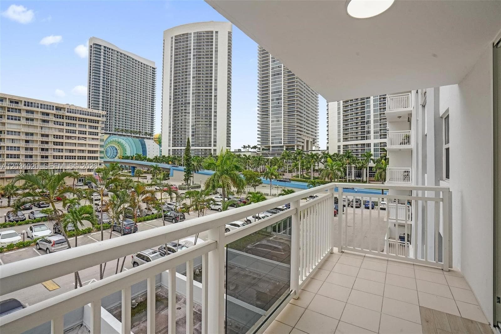 1849 S Ocean Dr 407 photo 3