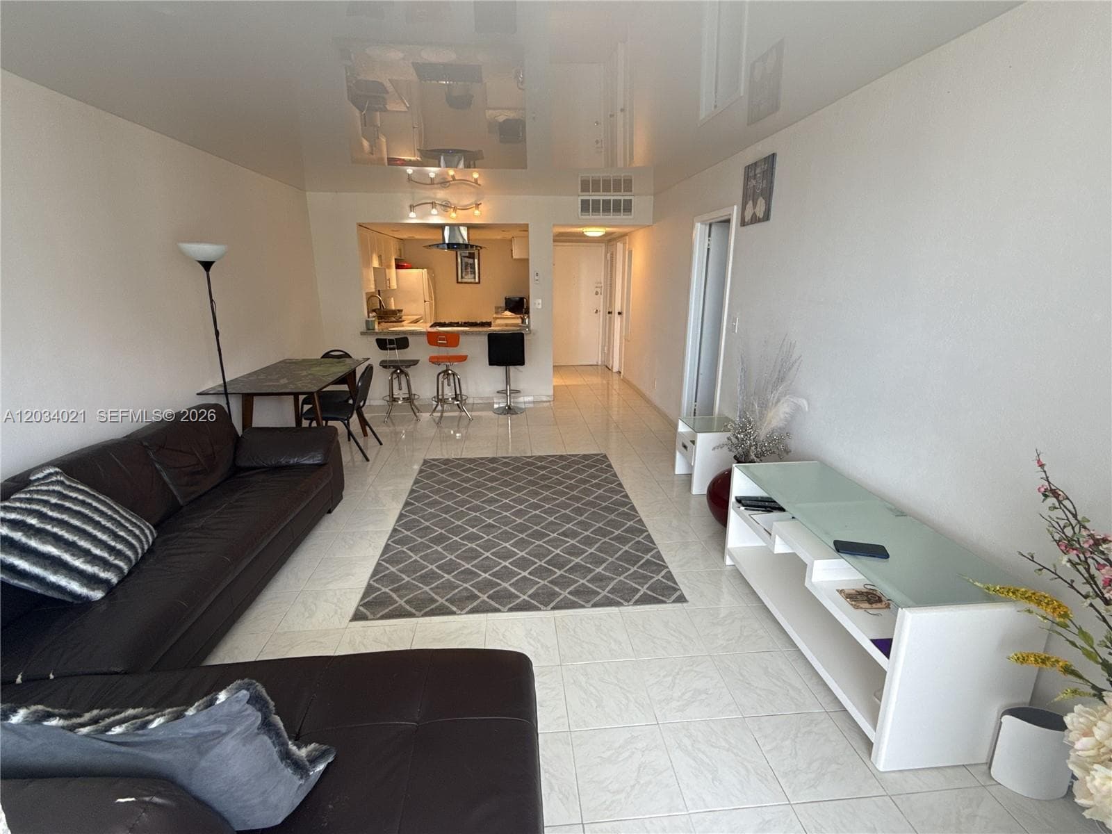 2030 S Ocean Dr 1511 photo 3