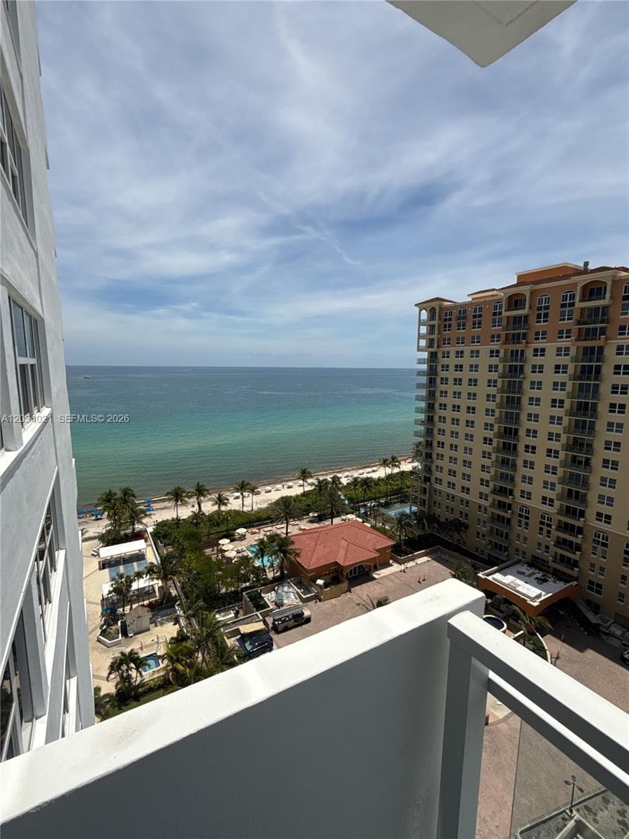 2030 S Ocean Dr 1511 photo 1