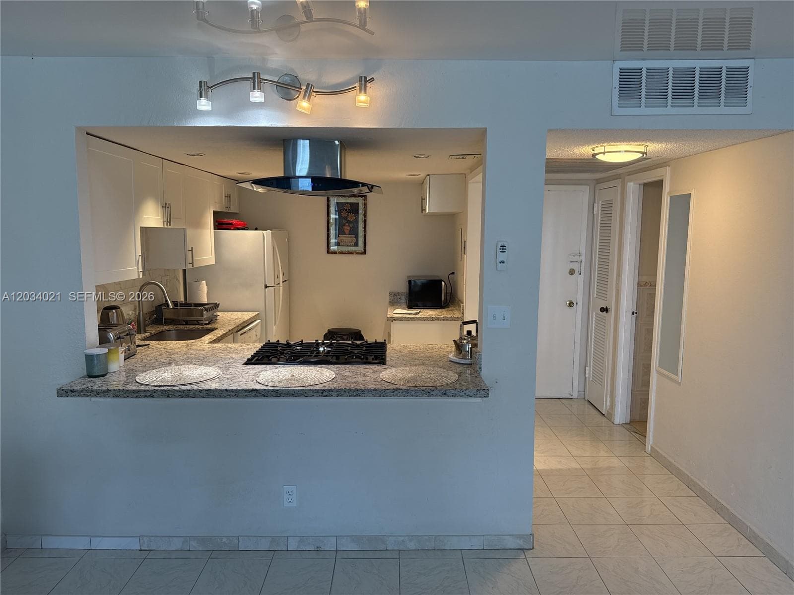 2030 S Ocean Dr 1511 photo 5