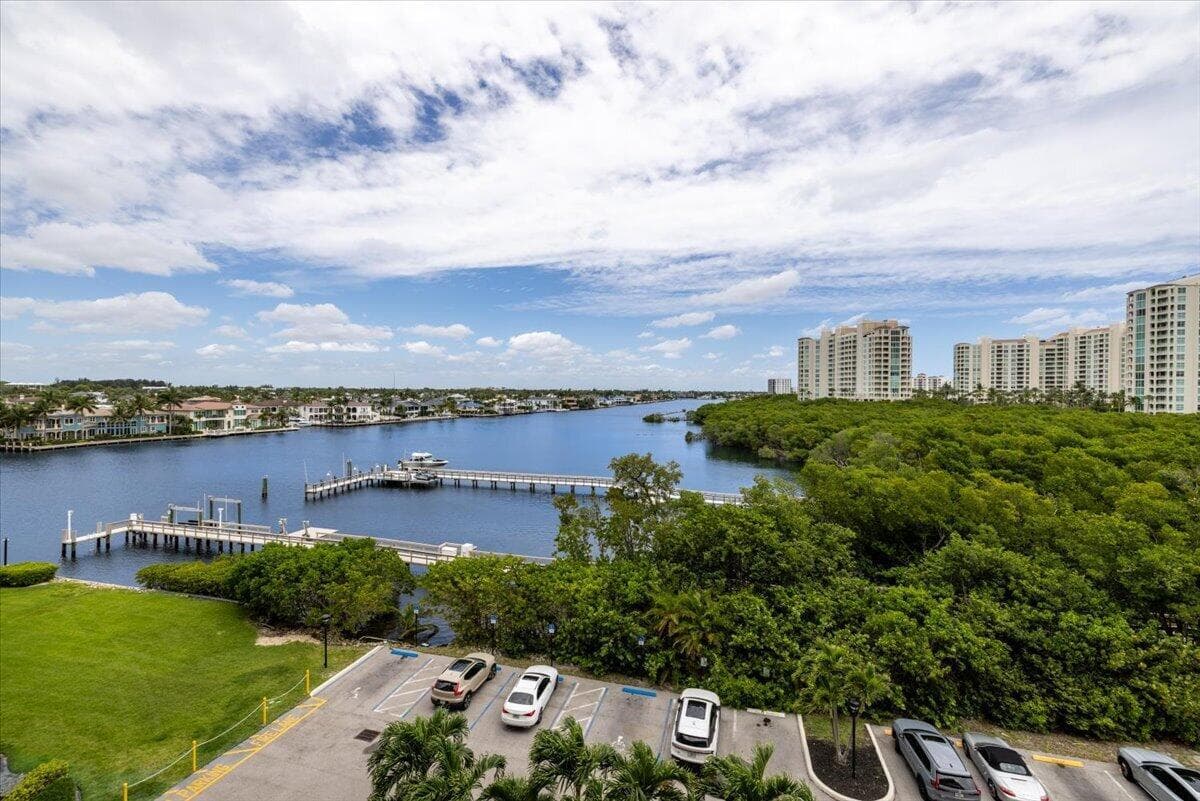 3912 S Ocean Boulevard 603 photo 2
