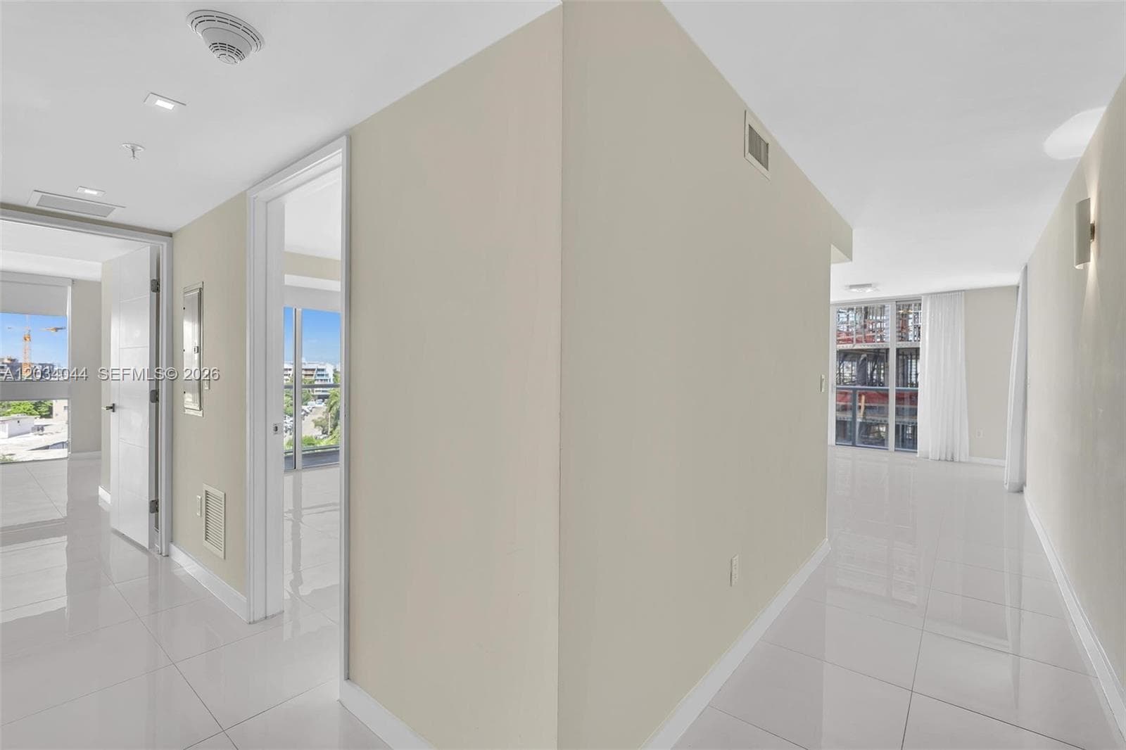 9901 E Bay Harbor Dr 803 photo 9