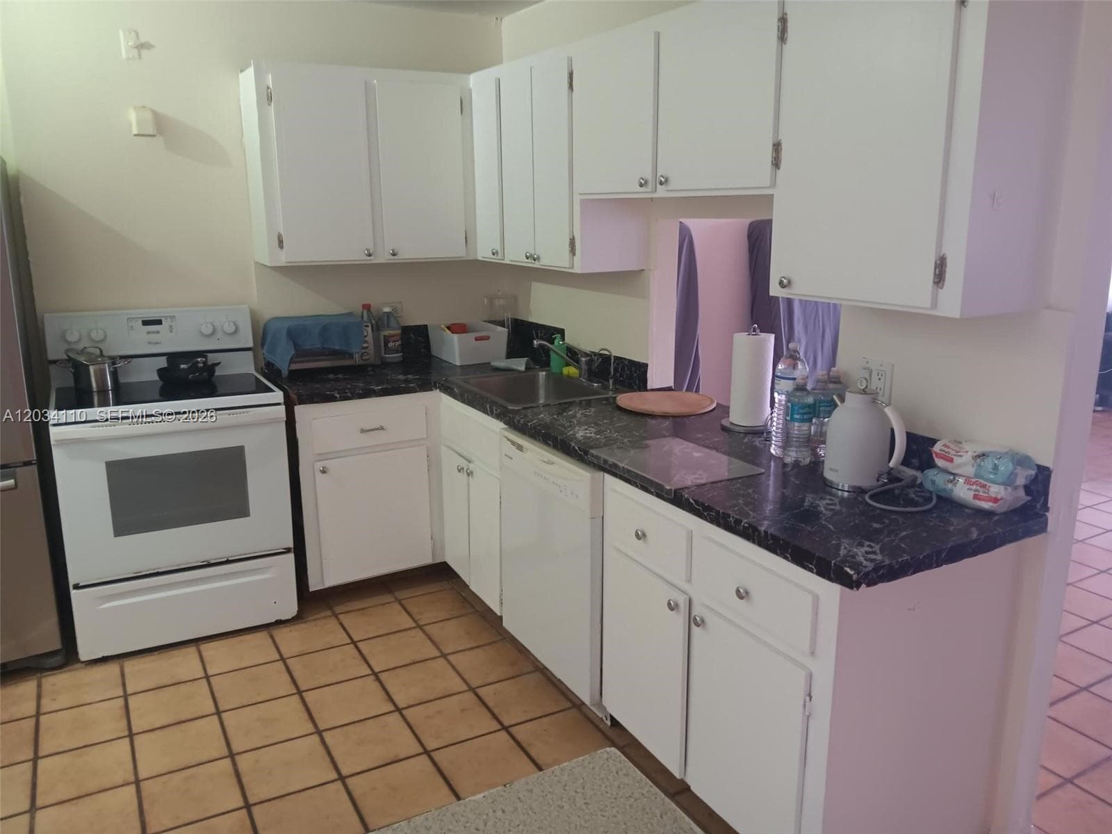 3545 NE 166th St 304 photo 4