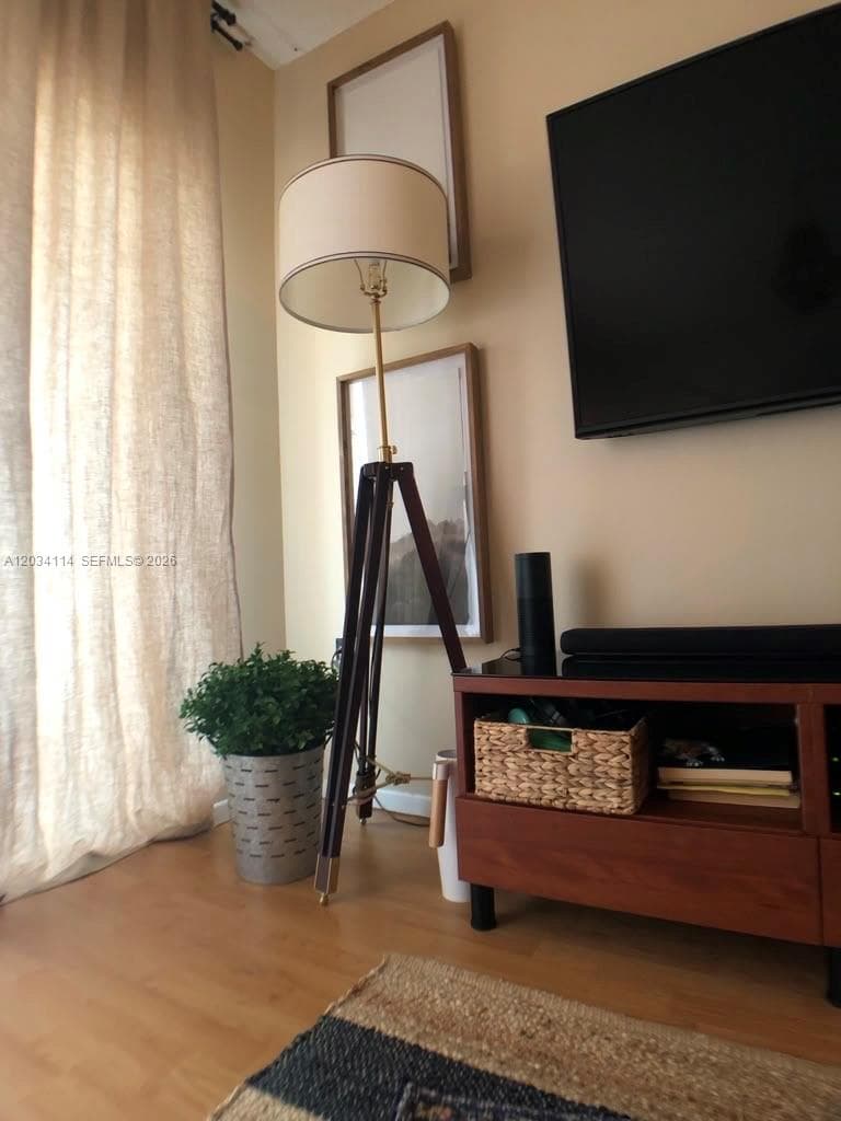 1965 S Ocean Dr 11K photo 4