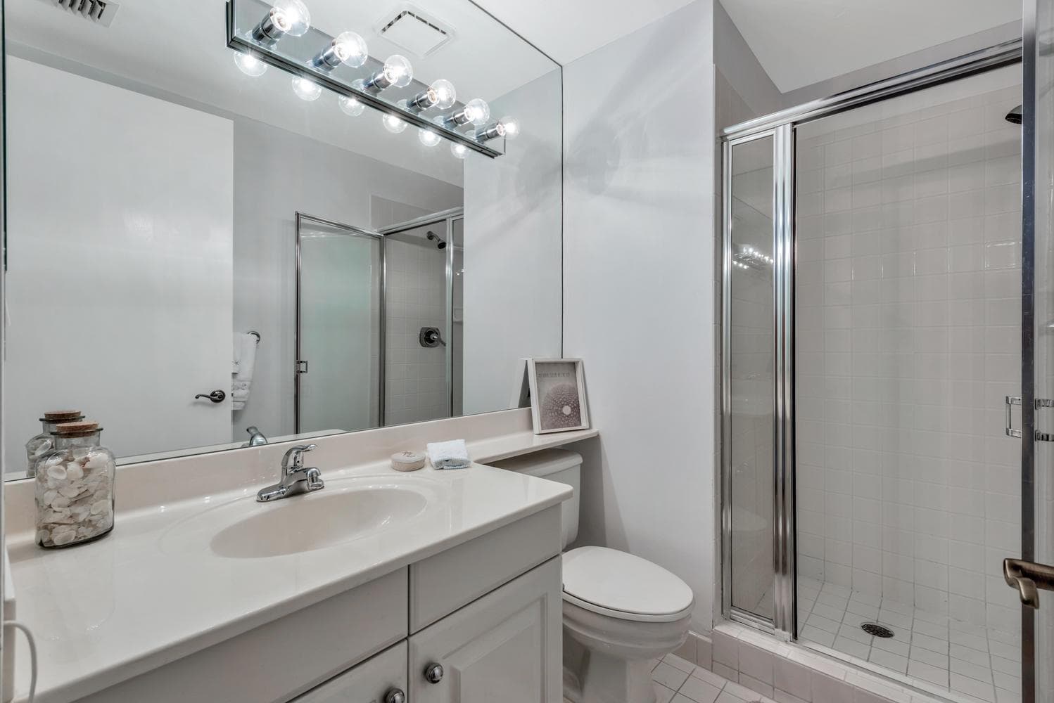 530 Ocean Drive 202 photo 17