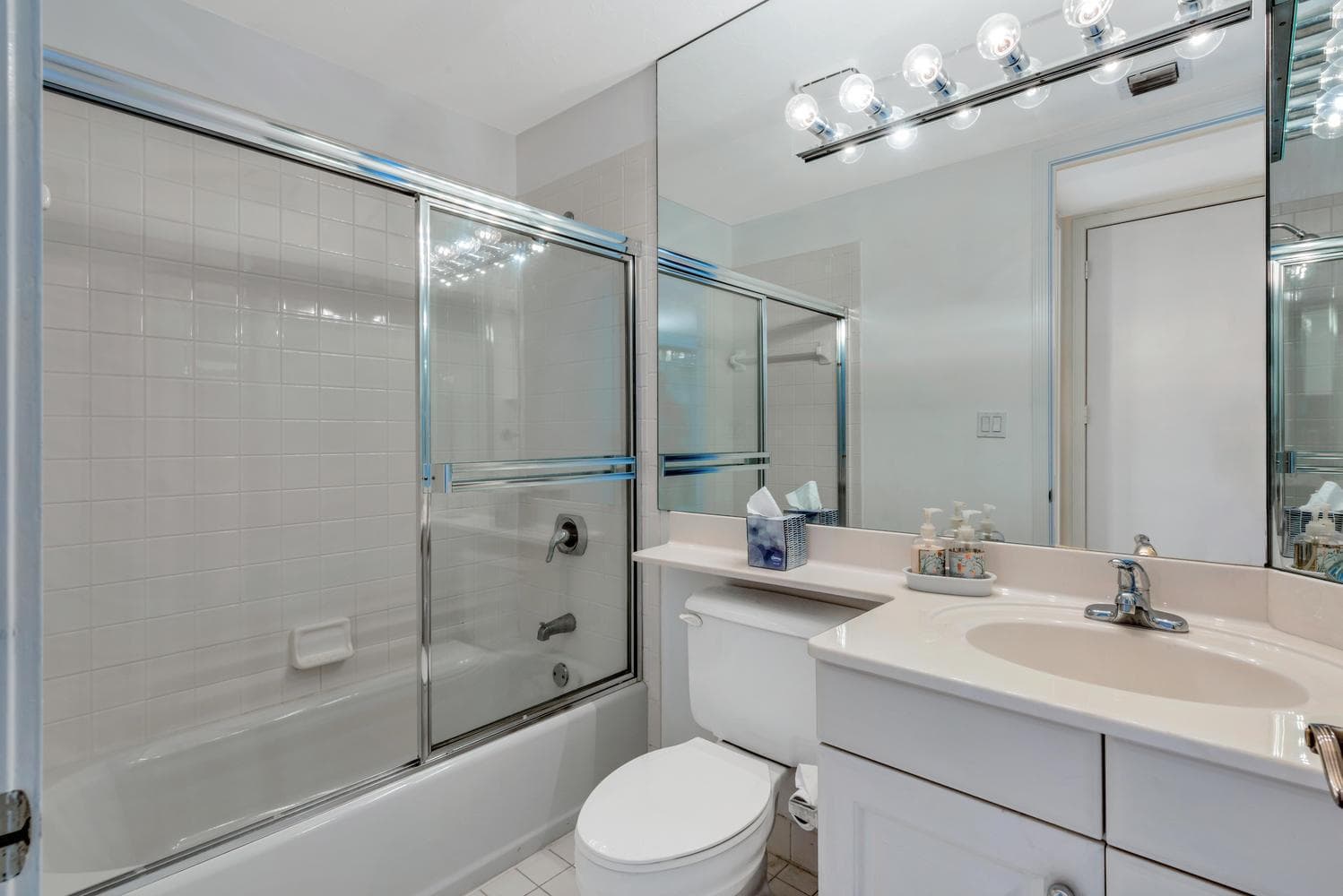 530 Ocean Drive 202 photo 16