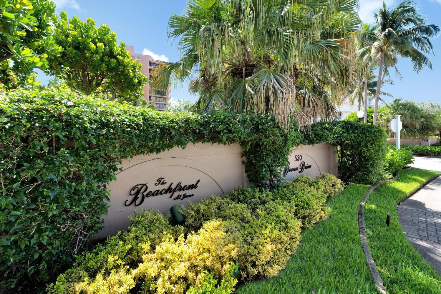 530 Ocean Drive 202 photo 4