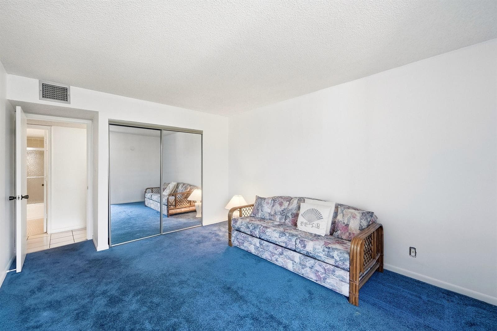 740 S Federal Highway 208 photo 23