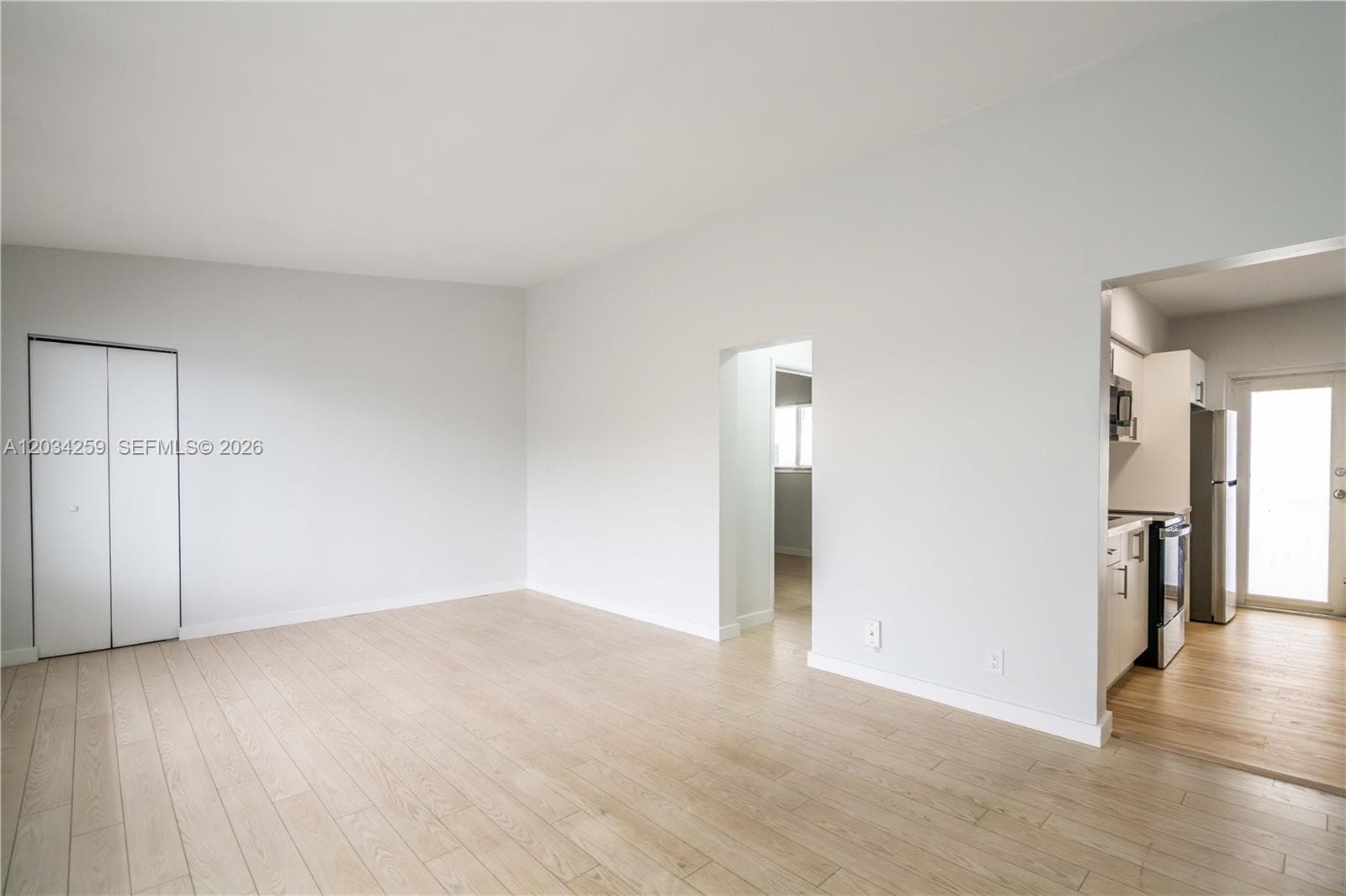 1750 S Treasure Dr 8 photo 5