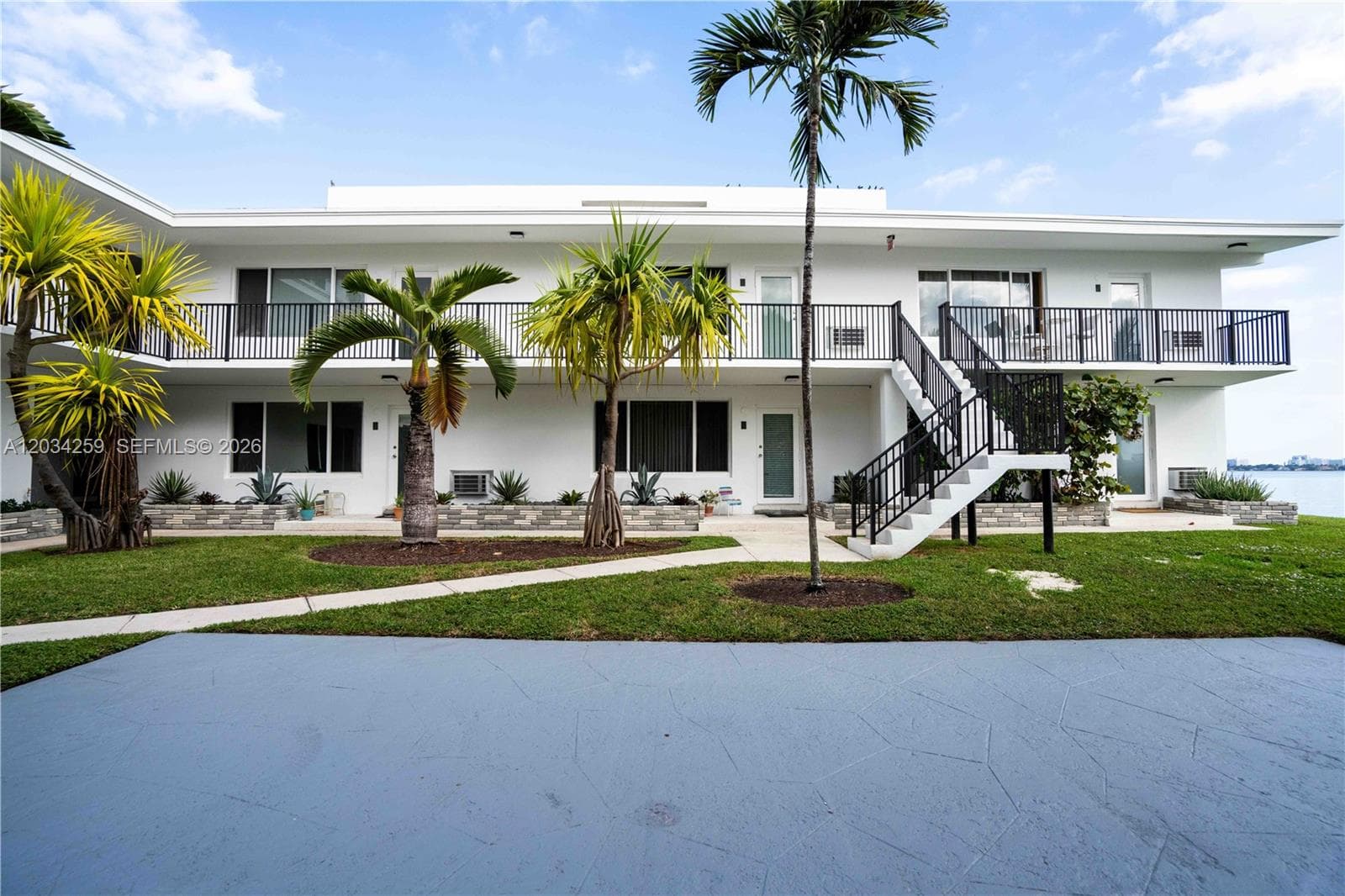 1750 S Treasure Dr 8 photo 19
