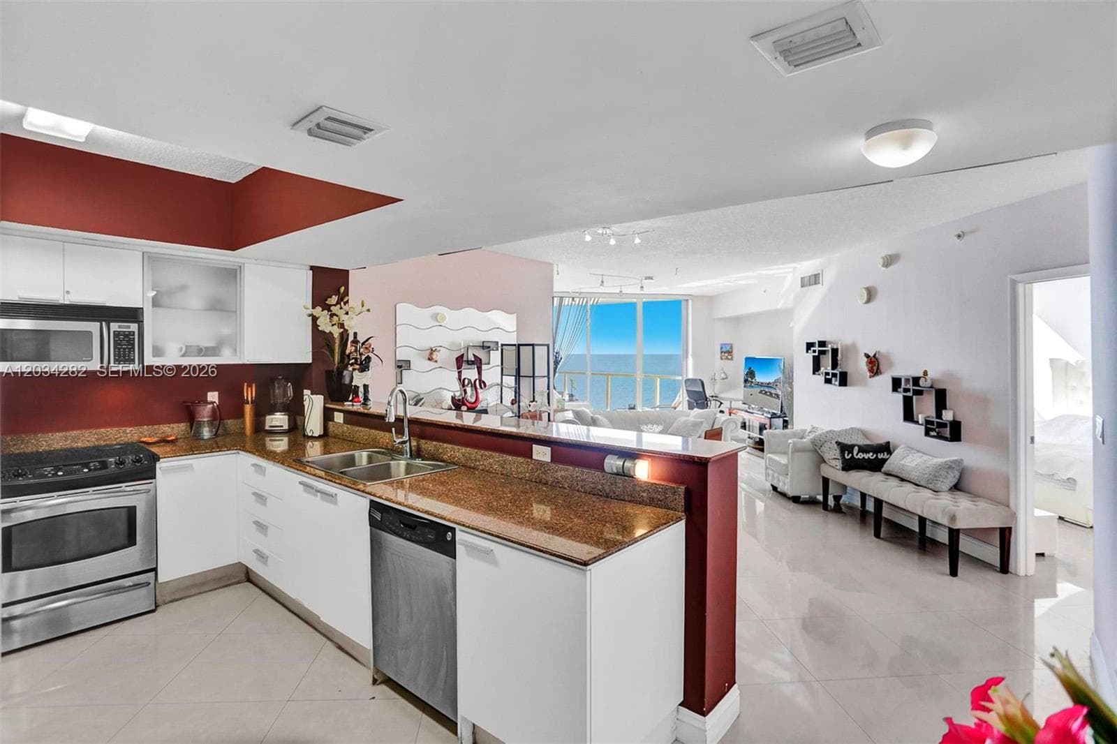 16699 Collins Ave 1410 photo 2