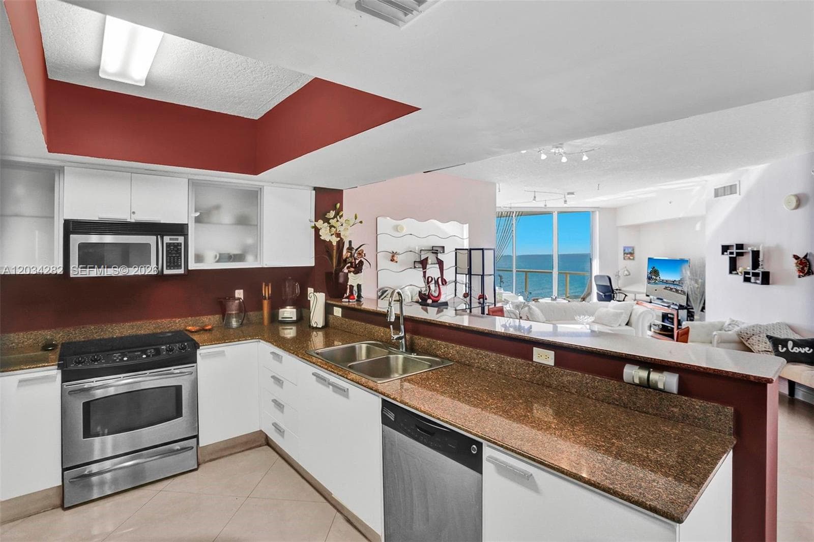 16699 Collins Ave 1410 photo 3