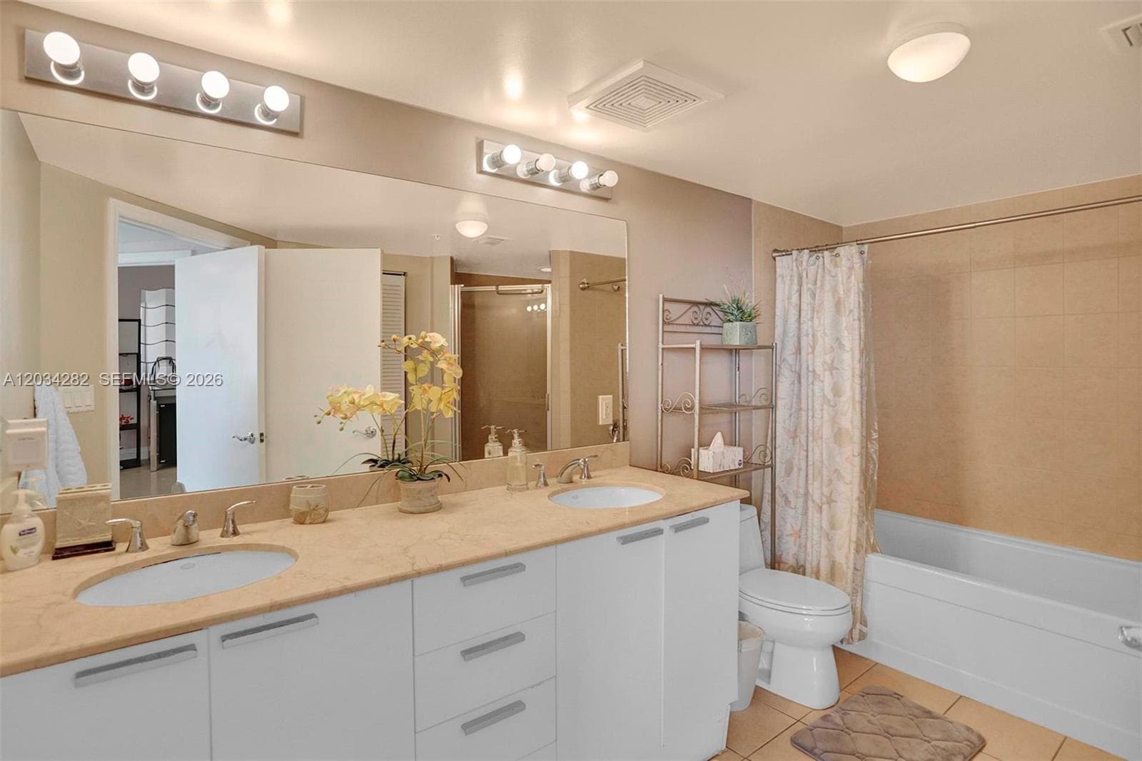 16699 Collins Ave 1410 photo 20