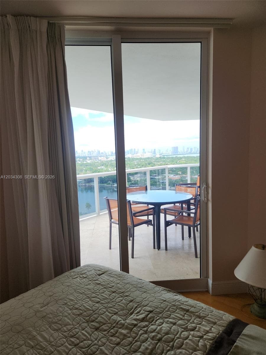 4779 Collins Ave 1804 photo 23