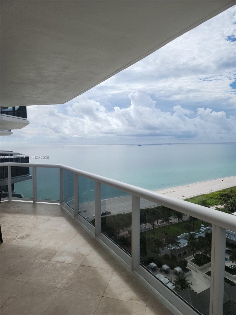 4779 Collins Ave 1804 photo 7