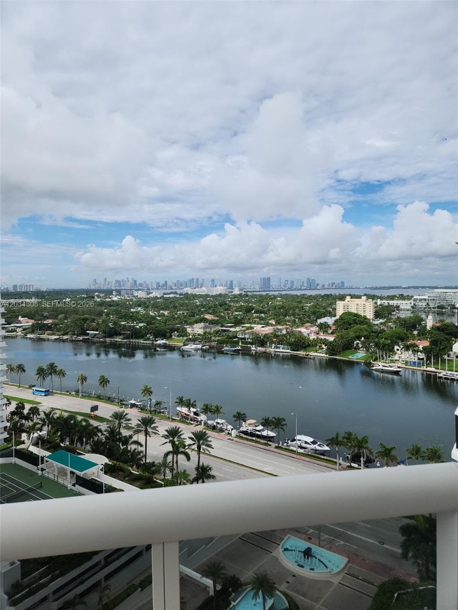 4779 Collins Ave 1804 photo 8
