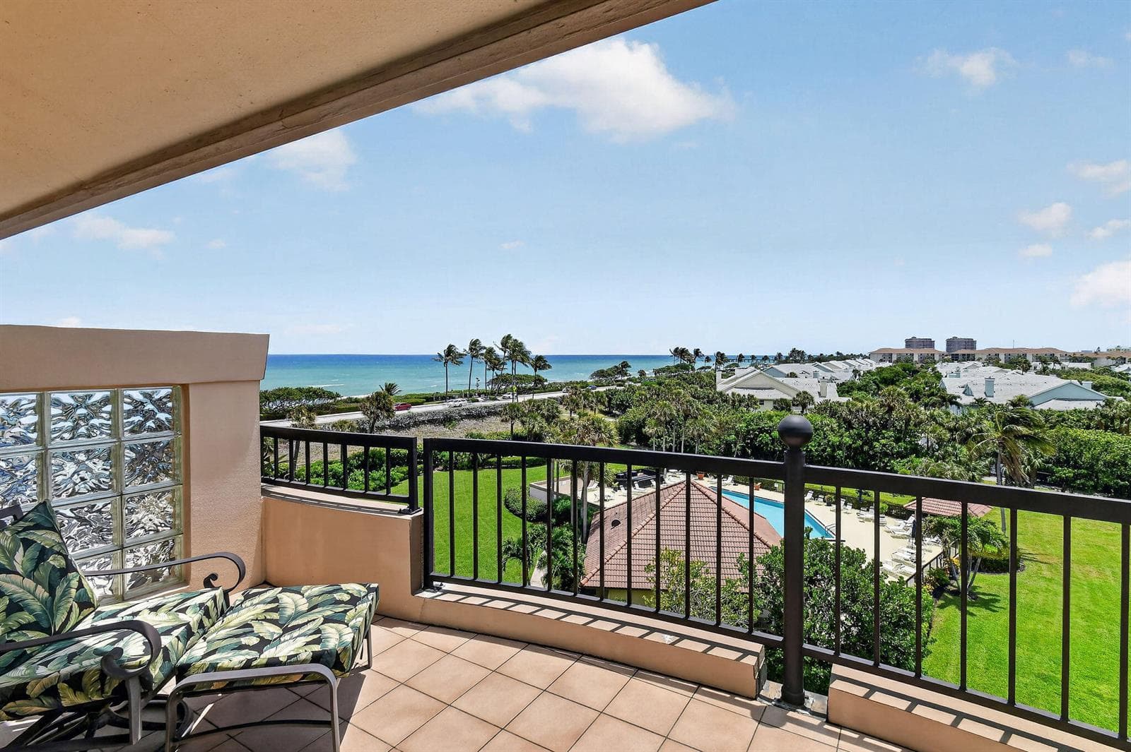 101 Ocean Bluffs Boulevard 504 photo 4