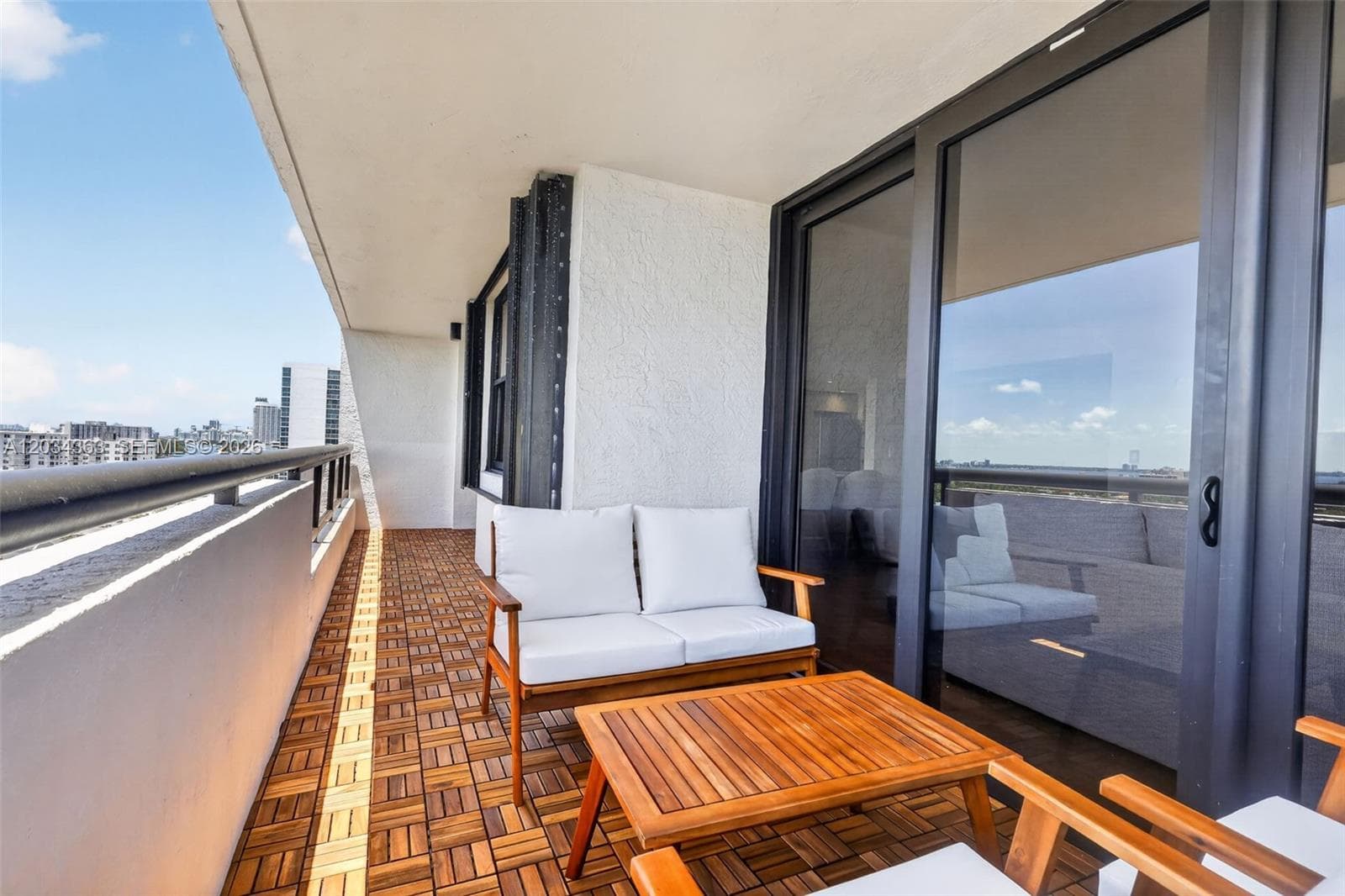 2555 Collins Ave 1812 photo 20