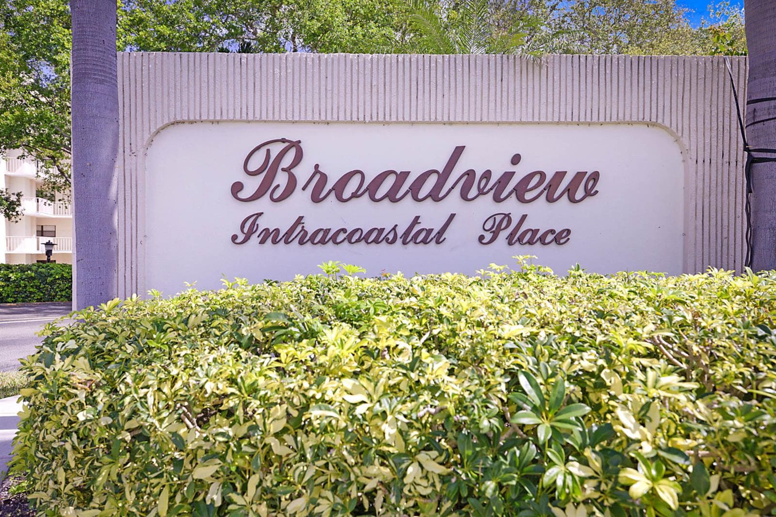 300 Intracoastal Place 403 photo 1